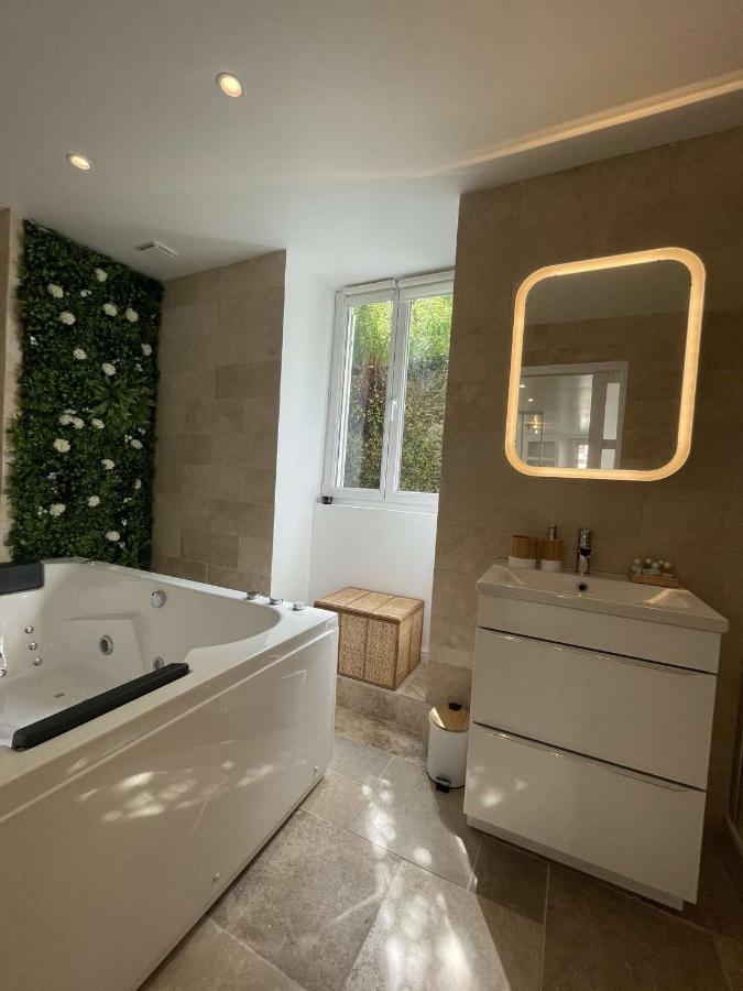 Appartement Dampierre En Yvelines Eksteriør bilde