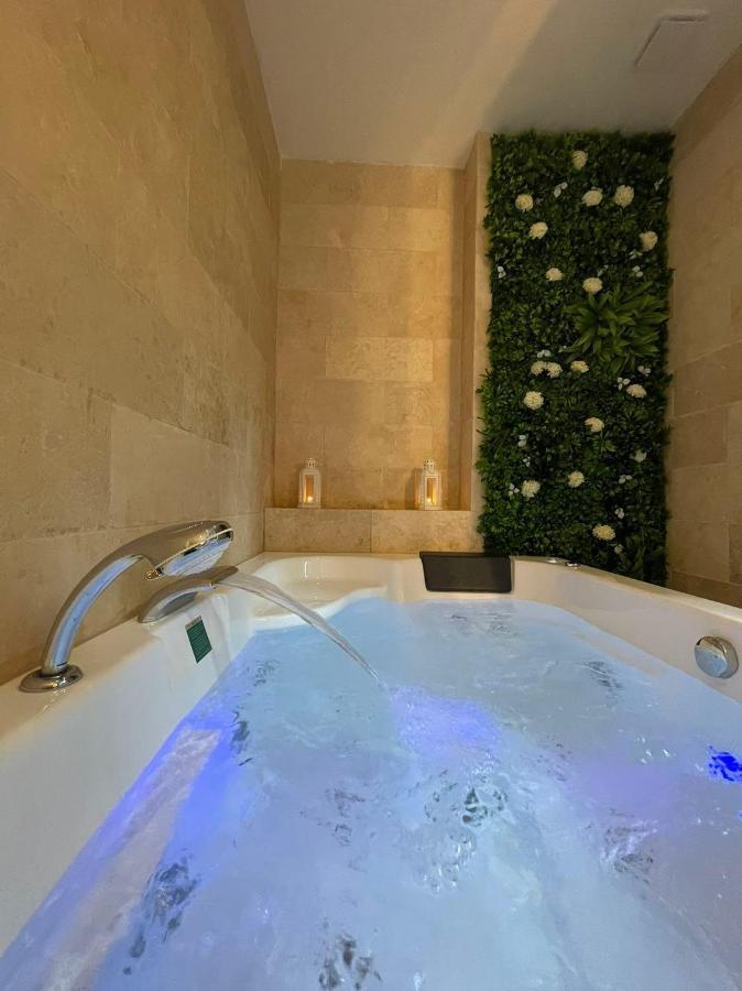 Appartement Dampierre En Yvelines Eksteriør bilde